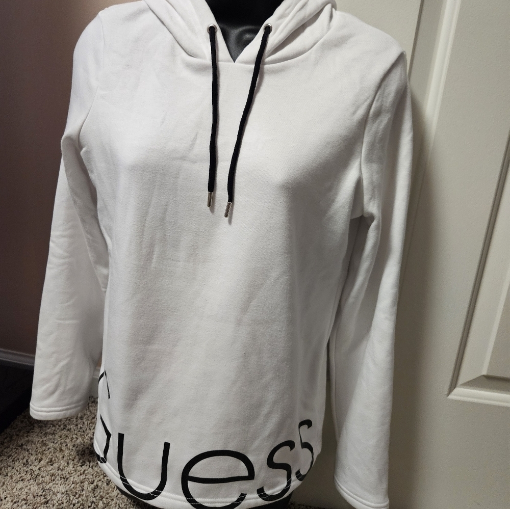 GUESS HOODED SWEATSHIRT - Picture 3 of 10